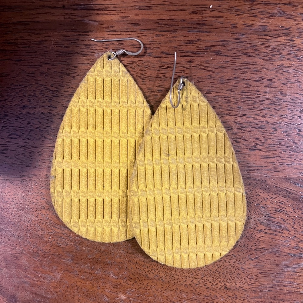 Nickel & Suede | Saffron Chord Teardrop Earrings